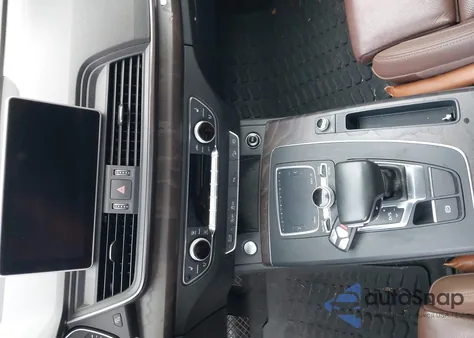 2018 Audi Q5 2.0T Premium/2.0T Tech Premium z USA, uszkodzony, nr VIN WA1CNBFY2J2021777